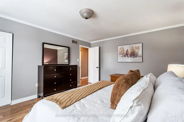 Additional image 20 of 17 Archer Way