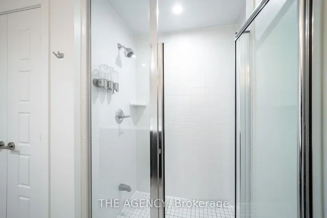 Additional image 15 of 28 Linden St Unit 905