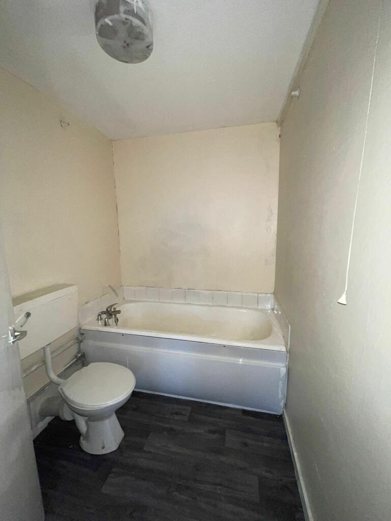 Additional image 4 of Pitmeadow House, Druids Heath