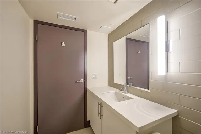 Additional image 24 of 121 King Street East Unit 505