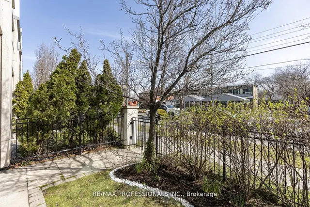 Additional image 19 of 3830 Bathurst St Unit 108