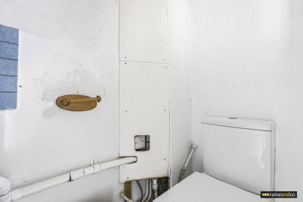 Additional image 25 of White Lion House, Town Centre