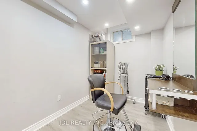 Additional image 35 of 2020 Quinte St