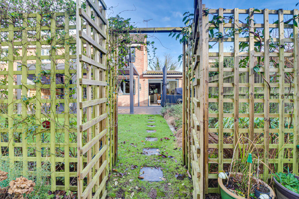 Additional image 18 of Armstrong Close, London Colney, St. Albans, AL2