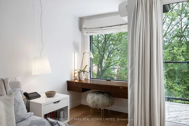 Additional image 20 of 19 Woodlawn Ave