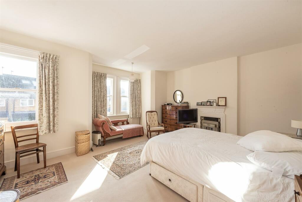Additional image 7 of Shakespeare Road, Harpenden