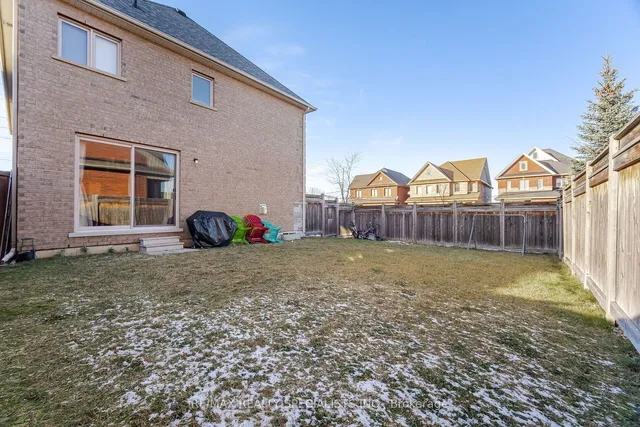 Additional image 31 of 201 Eight Ave