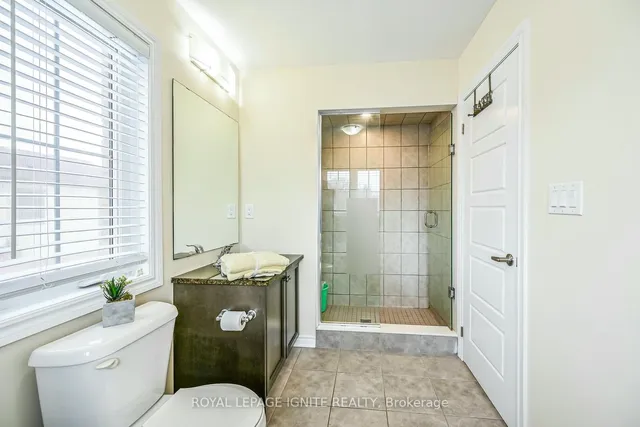 Additional image 32 of 20 Queen Mary Blvd