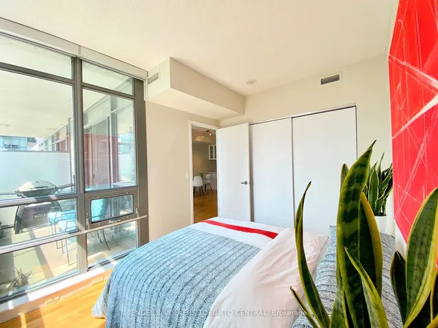 Additional image 10 of 281 Mutual St Unit 2004