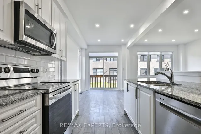 Additional image 13 of 1541 Rose Way