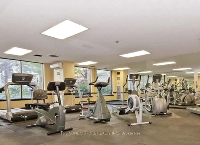 Additional image 16 of 633 Bay St Unit 708