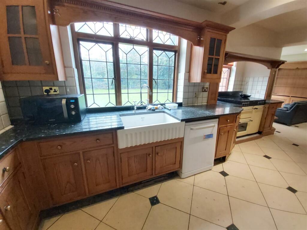 Additional image 4 of Eastern Road