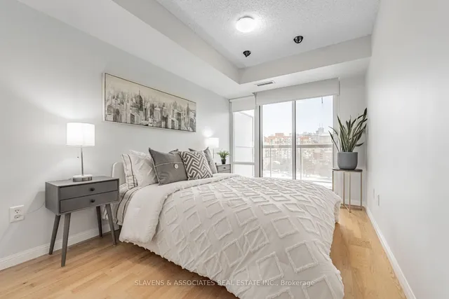 Additional image 18 of 15 Stafford St Unit 717