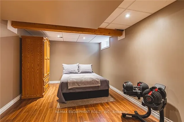 Additional image 32 of 153 Ravenbury Dr