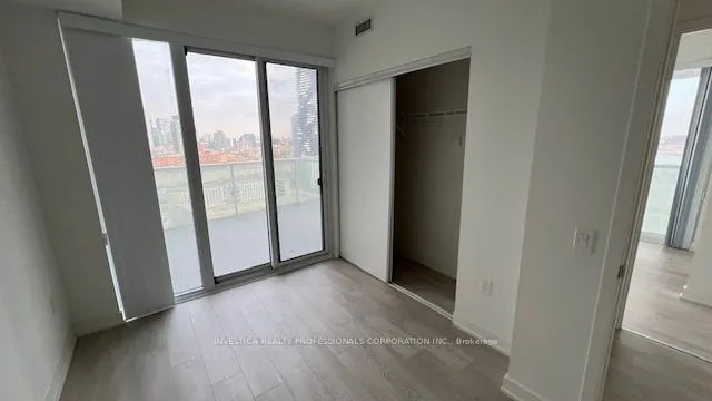 Additional image 23 of 15 Queens Quay Unit 2009