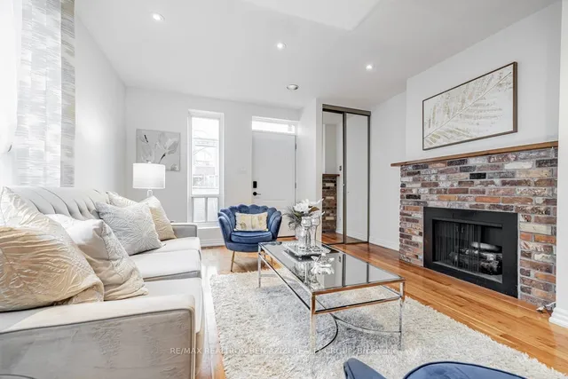 Additional image 5 of 75 upper canada Dr Unit 4