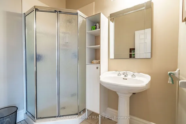 Additional image 25 of 511 Martha St