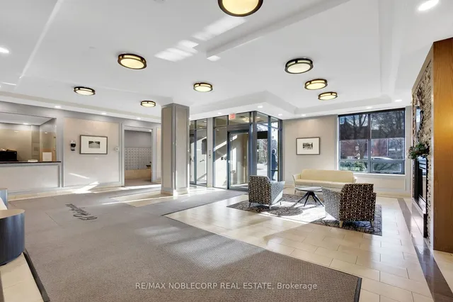 Additional image 27 of 61 Heintzman St Unit 914