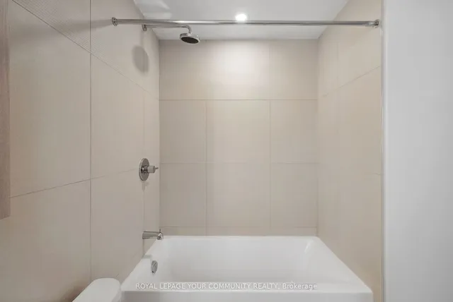 Additional image 16 of 35 Mercer St Unit 1415