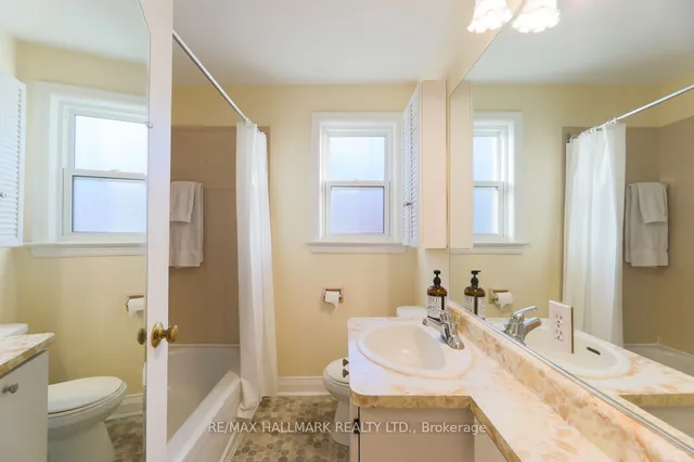 Additional image 12 of 8 Hollis Ave