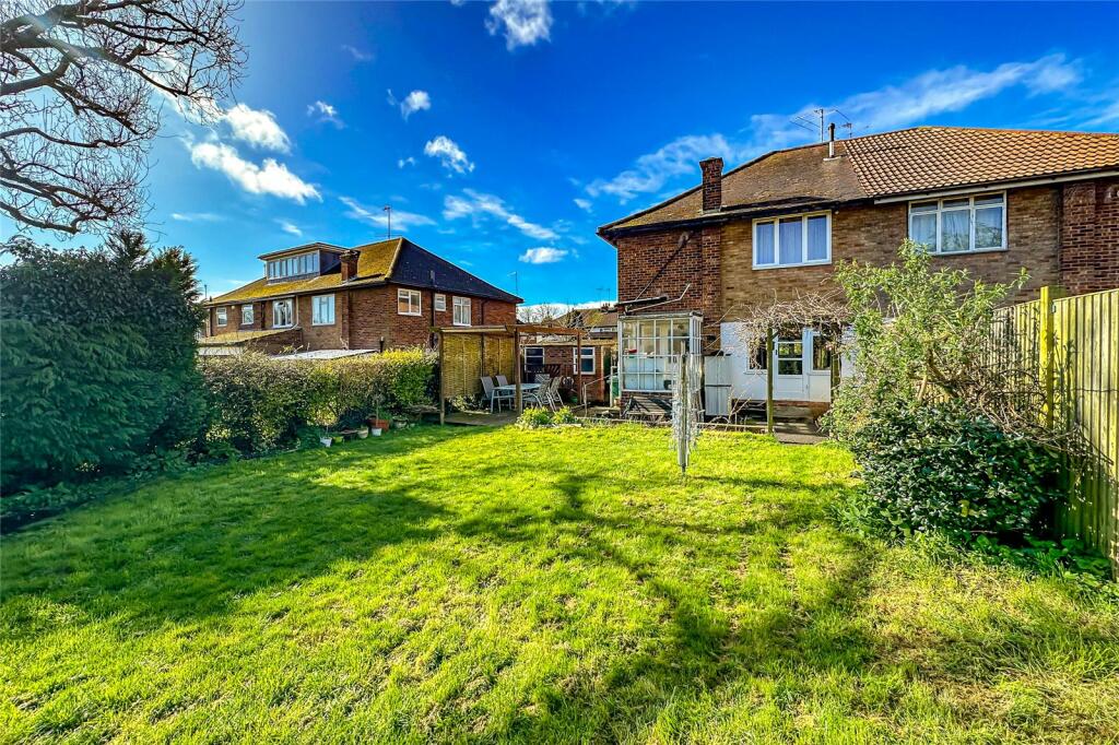 Additional image 12 of The Ridgeway, St. Albans, Hertfordshire, AL4