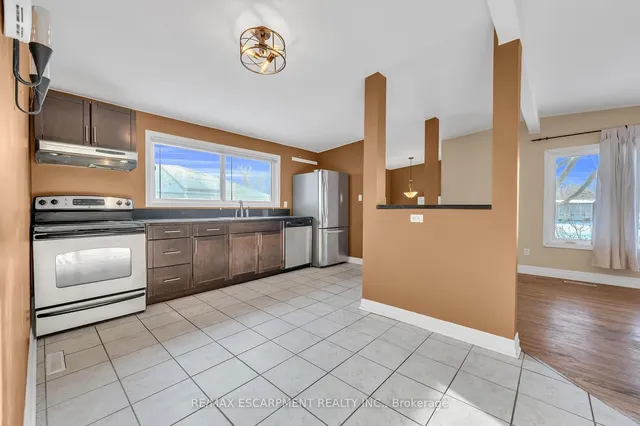 Additional image 14 of 31 Bobolink Rd