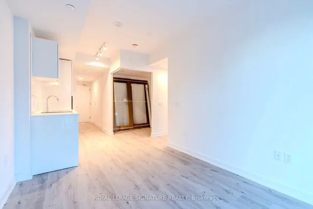 Additional image 10 of 230 Simcoe St Unit 1532