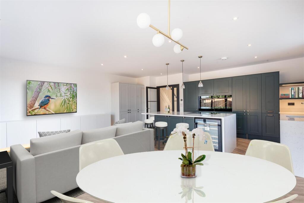 Additional image 2 of Sauncey Avenue, Harpenden