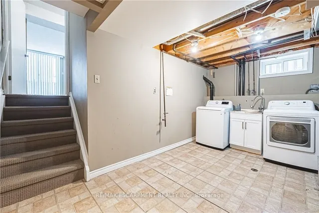 Additional image 34 of 153 Ravenbury Dr