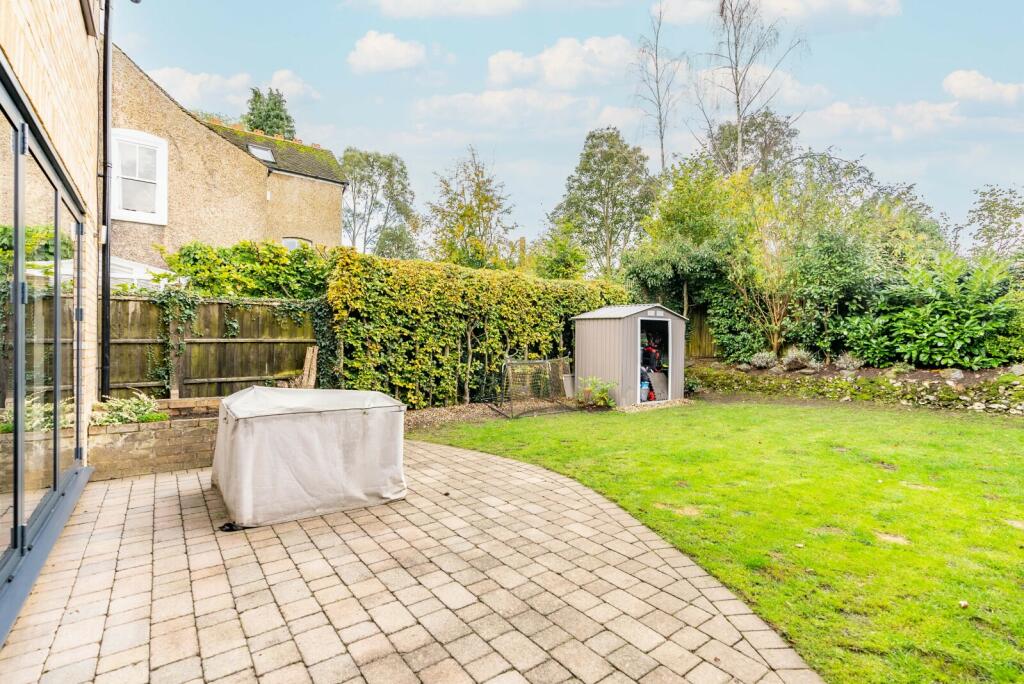 Additional image 20 of Moreton Avenue, Harpenden, Hertfordshire, AL5