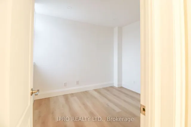 Additional image 19 of 3 Shank St Unit 304