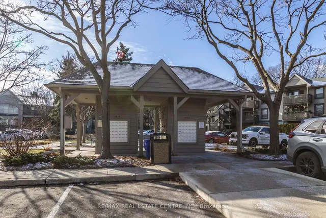 Additional image 39 of 2040 Cleaver Ave Unit 102