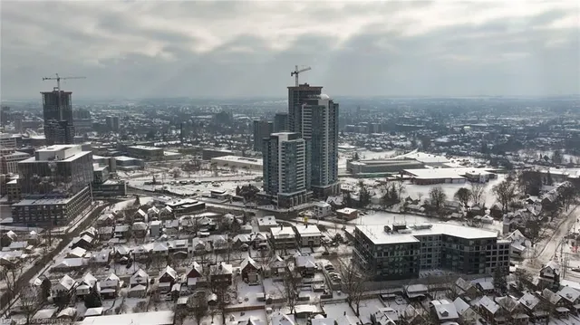 Additional image 42 of 5 Wellington St Unit 306