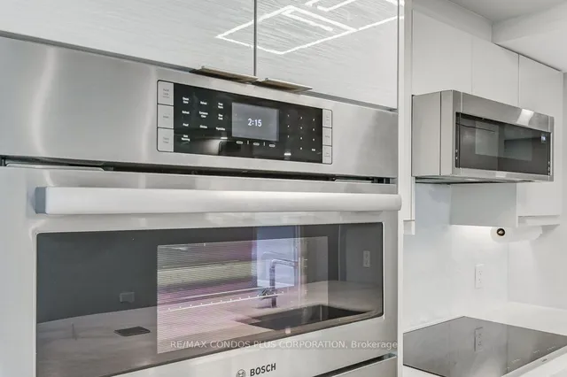 Additional image 21 of 1001 Bay St Unit 3211