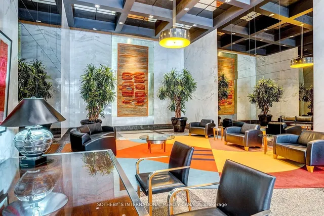 Additional image 30 of 33 Harbour Sq Unit 2208