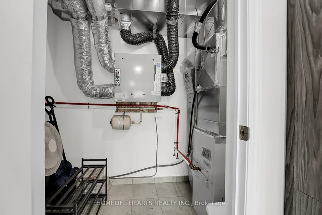 Additional image 33 of 250 Lagerfeld Dr Unit 11