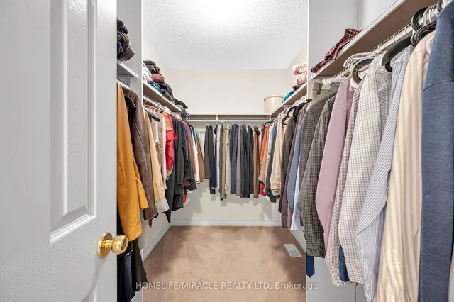 Additional image 20 of 4272 Clubview Dr