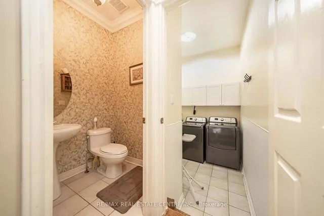 Additional image 19 of 733 Macbeth Hts