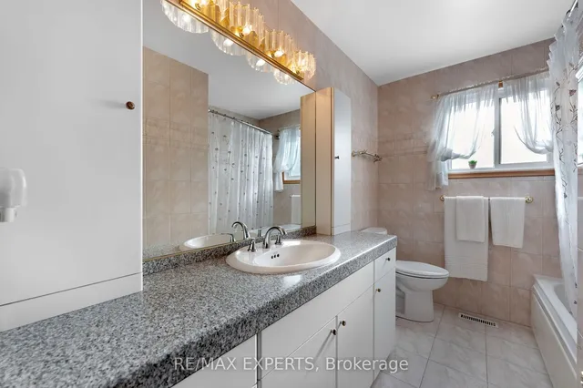 Additional image 3 of 16 Islay Crt