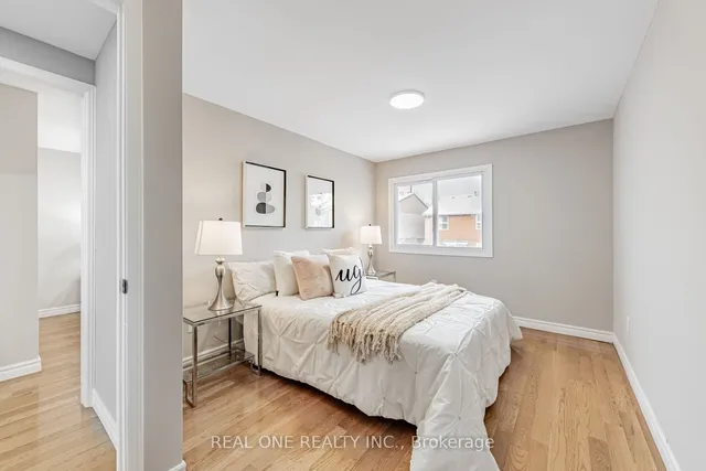 Additional image 29 of 32 Belinda Sq