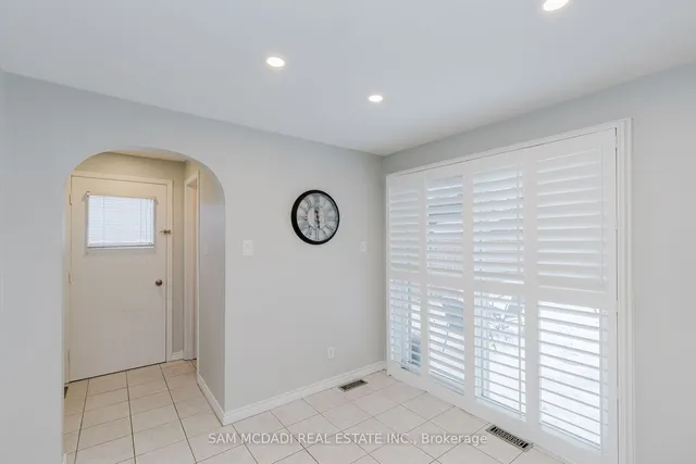 Additional image 25 of 2344 Devon Rd