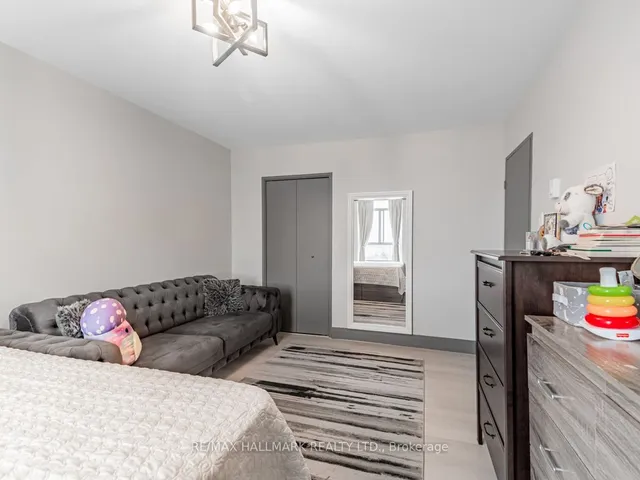 Additional image 22 of 2550 Pharmacy Ave Unit 1206