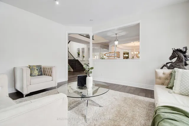 Additional image 6 of 6 Champion Crt