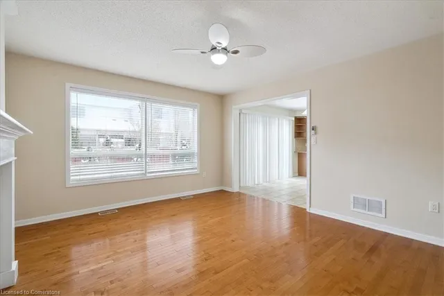 Additional image 14 of 820 Speck Cross