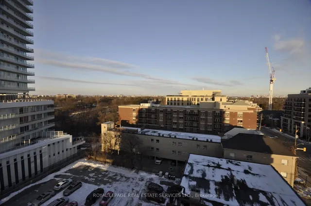 Additional image 26 of 4208 Dundas St Unit 702