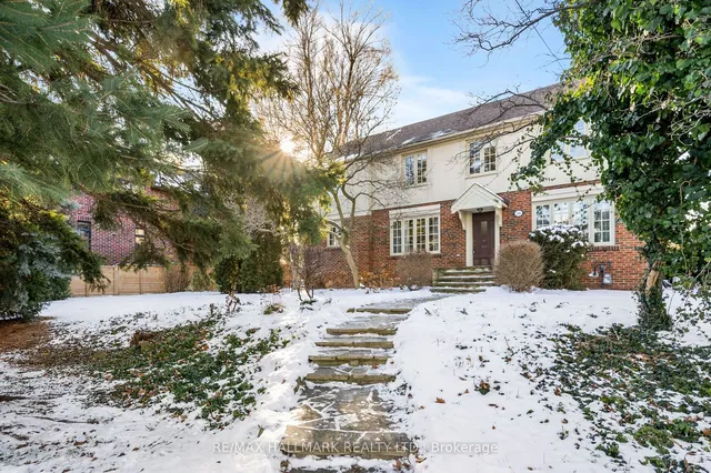 Additional image 2 of 218 Yonge Blvd