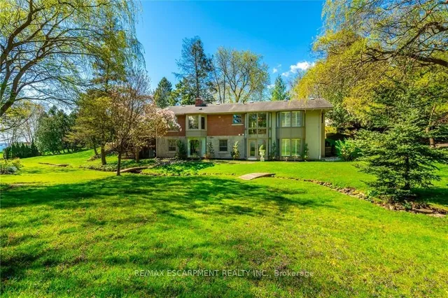 Additional image 4 of 607 Edgewater Cres