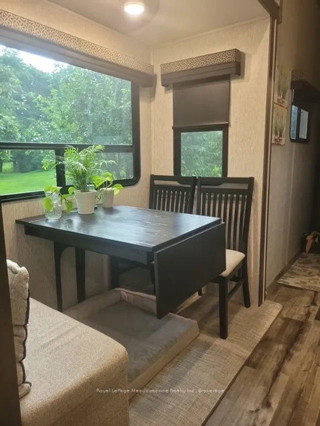 Additional image 4 of 7520 McNiven Rd