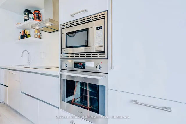 Additional image 11 of 2221 Yonge St Unit 2911