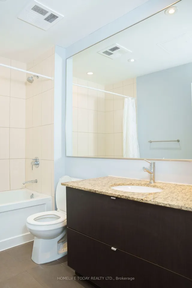 Additional image 17 of 170 Fort York Blvd Unit 1501